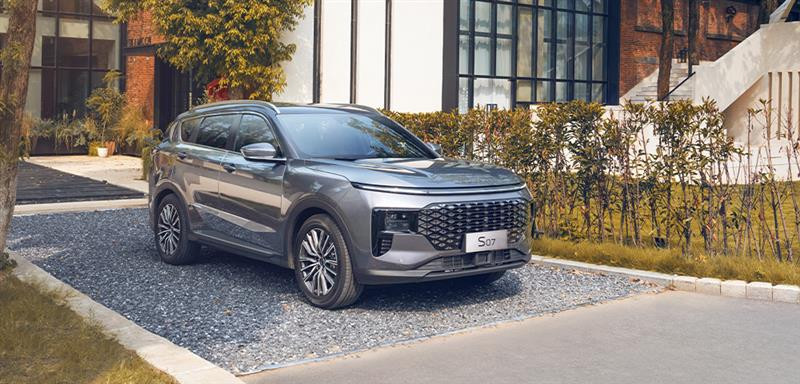 Buy New Cars in Dubai: Buyer’s Checklist & Tips
